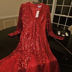 BRAND NEW WITH TAGS.  RED SEQUIN PROM, FORMAL, SPECIAL OCCASION DRESS. SIZE XL.
